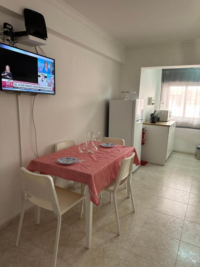 Alojamento Ramos Quarteira Bagian luar foto
